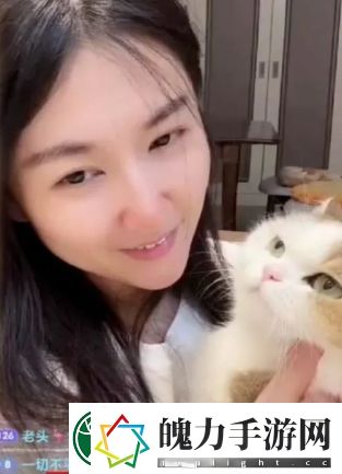 古早LOL女主播罕见开播原以为会受网友欢迎