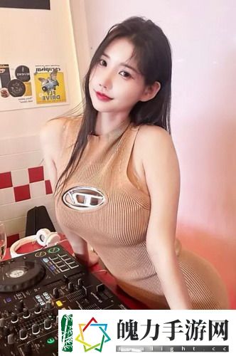爱上继子的母亲免费版电视剧：当爱情遇上家庭伦理，真是太卷了！不看你就亏大了！