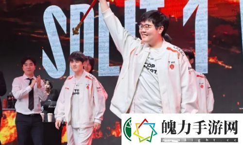 舆论再被点燃！TES经理微博发长文道歉