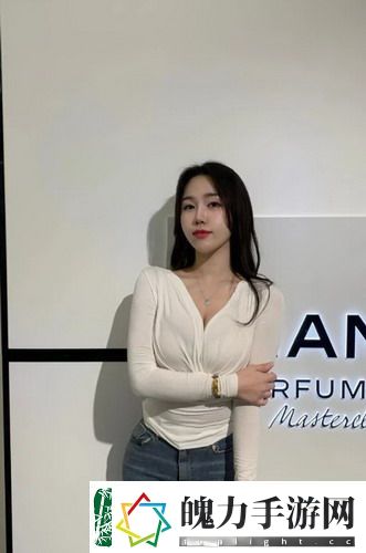 最近中文字幕免费mv第一季歌词，网友：这波歌词太有梗，简直让人笑到肚子疼！不服来战！