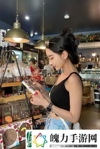 爸爸开小女儿包，网友惊呼：这操作简直是人间绝色的奇迹啊！