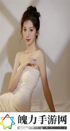一面亲着一面膜胸口一面膜下部位：探索亲肤时刻的别样体验